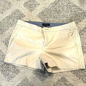 Banana republic women’s shorts size 12 Hampton fit
